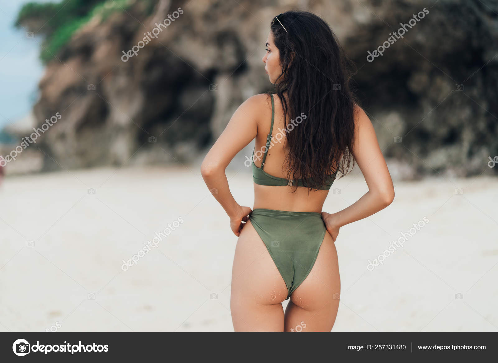 Sexy teen ass bikini