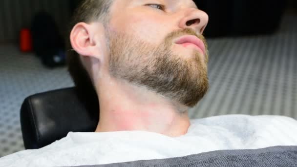 Beard Cut Straight Razor Shave Close Shaving Beard Barber Shop