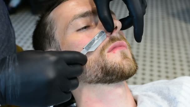 Beard Cut Straight Razor Shave Close Shaving Beard Barber Shop