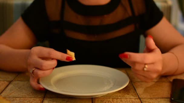 Girl Eating Pizza Cafe — Stock Video