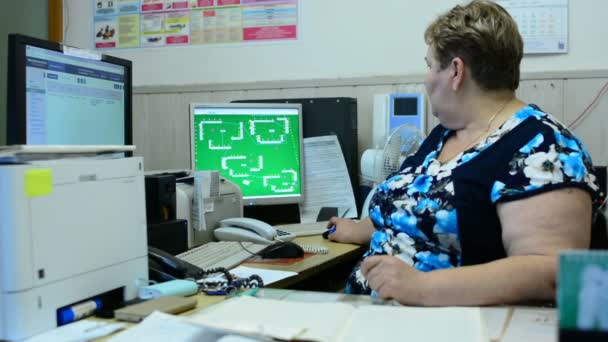 Woman Worker Talking Control Room Elevator Maintenance Department Several Monitors — Stock Video