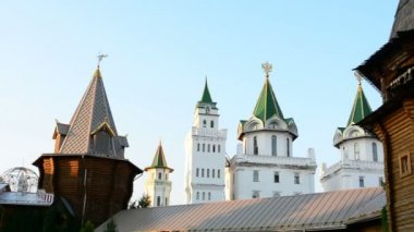 Izmailovsky Kremlin, Kremlin Izmailovo, Moskova, Rusya - müzeler, Fuarlar ve marketler dahil olmak üzere en renkli ve ilginç şehir yerlerinden biridir.