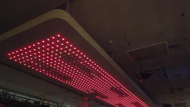 Yüksek Doymuş Desenleri Ile Parlak Renkli Smd Led Video Duvar — Stok video