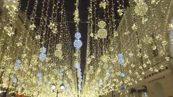 Beautiful street illuminations för Chritmas — Stockvideo