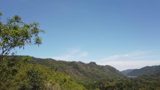 Großer Bergblick Strahlenden Himmelstag — Stockvideo