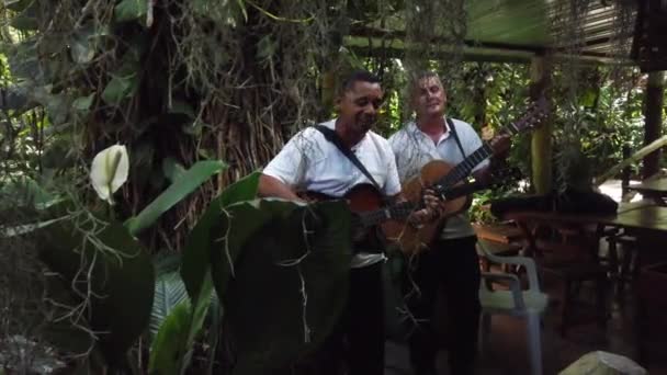 Trinidad Cuba April 2019 Cuban Musicians Perform Restaurant Cafe — Stock Video