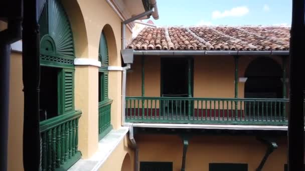 Trinidad Cuba Aprile 2019 Steadicam Immagine Dipinti Murali Decorazione Interno — Video Stock