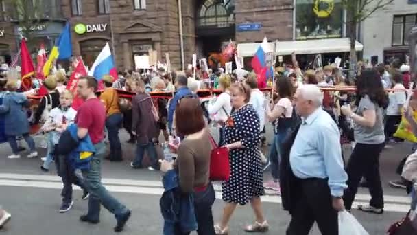 Ryssland Moskva Maj 2019 Procession Immortal Regiment Ett Civilt Initiativ — Stockvideo