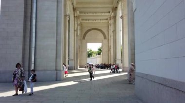 Moskova - Temmuz, 2019: Vdnkh parkında insanlar..