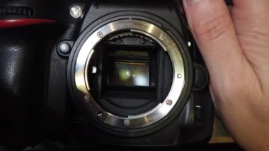 Kameranın matrisi. Kameranın deklanşörü çalışıyor