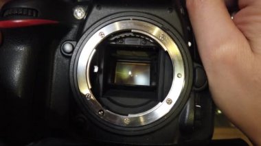 Kameranın matrisi. Kameranın deklanşörü çalışıyor