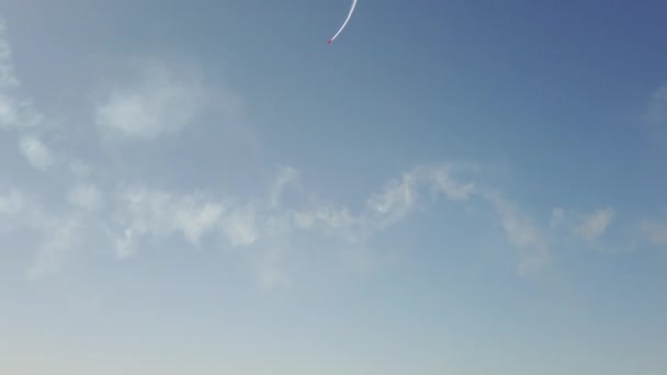 Avión Cielo Muestra Figuras Acrobacias — Vídeos de Stock