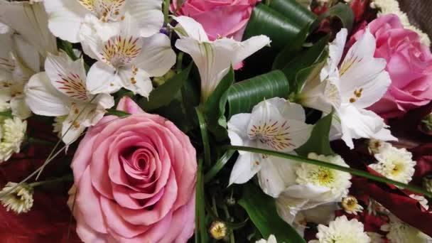 Prachtige Boeket Van Bloemen Multi Gekleurde Bloemen Close Feestelijke Sfeer — Stockvideo