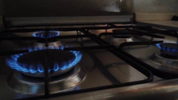 Комфорты Газовой Плите Загорелись Потухли — стоковое видео