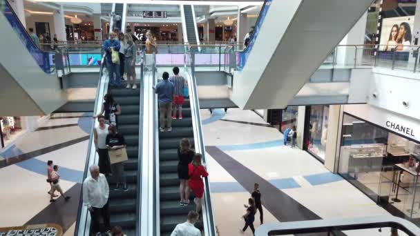 July 2020 Metropolis Shopping Center Ter Moscow Russia People Escalators — 图库视频影像