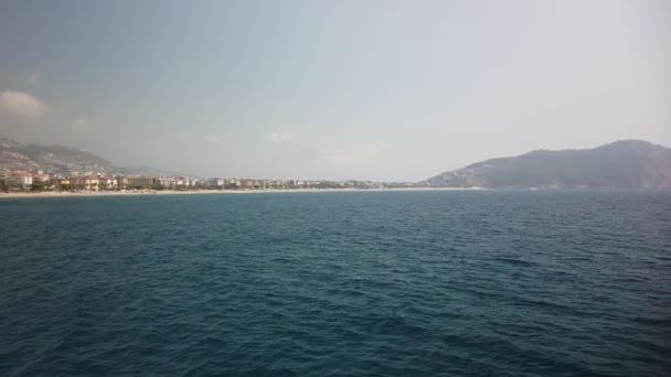 Blick Vom Wasser Auf Die Küste Von Alanya Türkei — Stockvideo