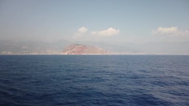 Blick Vom Wasser Auf Die Küste Von Alanya Türkei — Stockvideo