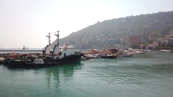 Barcos Pequenos Navios Atracados Porto — Vídeo de Stock