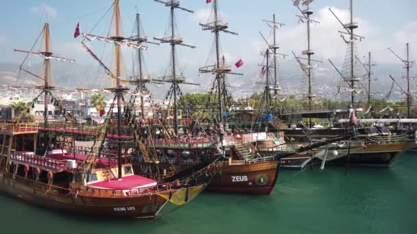 2020年9月17日 土耳其Antalya 港口城市安塔利亚的客轮 — 图库视频影像