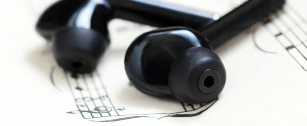 Drahtloser Bluetooth Kopfhörer Und Musiknoten Neue Technologie — Stockfoto