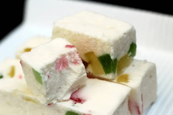 Vit Marshmallow Med Marmelad Smulor Dessert Nära — Stockfoto