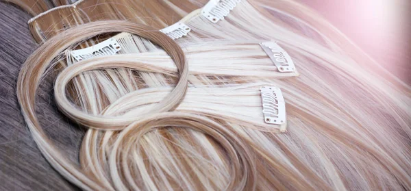 Pièces Cheveux Extensions Cheveux Blonds Proches — Photo