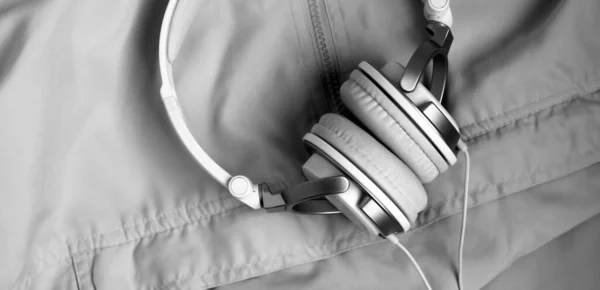 Auriculares Blancos Tan Cerca Imagen Blanco Negro Música — Foto de Stock