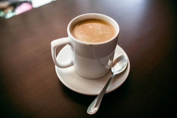 Kafe Yang Nyaman Kota Minuman Kopi Sangat Menyegarkan Amerika Cappuccino — Stok Foto
