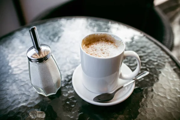 Gemütliches Café Der Stadt Kaffeegetränke Beleben Stark Amerikaner Cappuccino Oder — Stockfoto