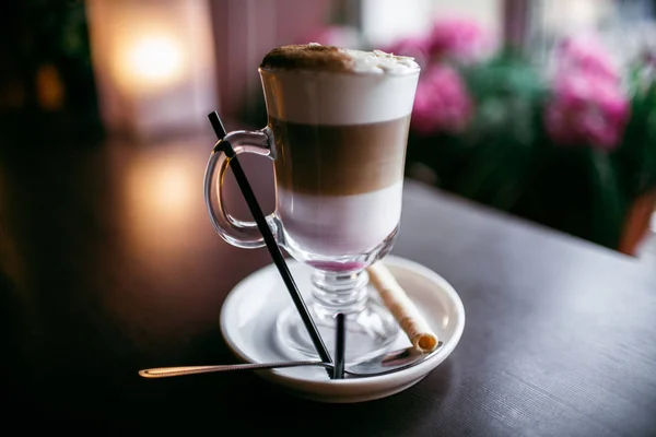 Gemütliches Café Der Stadt Kaffeegetränke Beleben Stark Amerikaner Cappuccino Oder — Stockfoto