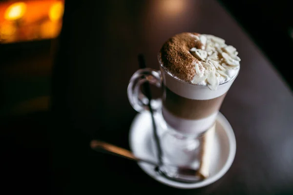 Gemütliches Café Der Stadt Kaffeegetränke Beleben Stark Amerikaner Cappuccino Oder — Stockfoto