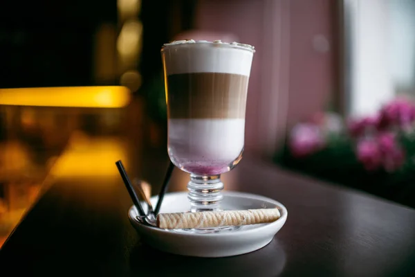 Gemütliches Café Der Stadt Kaffeegetränke Beleben Stark Amerikaner Cappuccino Oder — Stockfoto