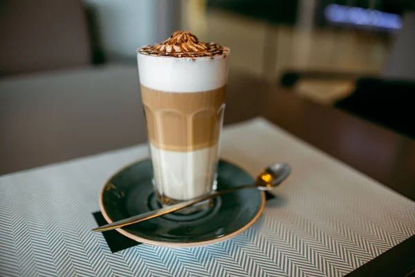 Gemütliches Café Der Stadt Kaffeegetränke Beleben Stark Amerikaner Cappuccino Oder — Stockfoto