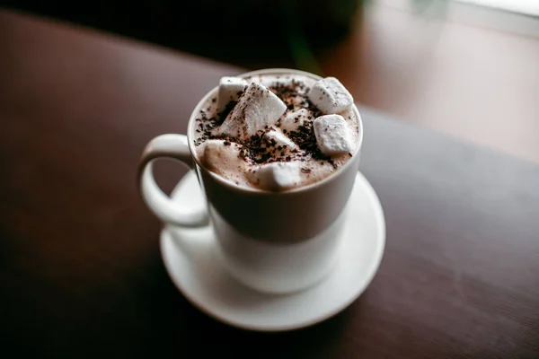 Mysigt Café Staden Kaffedrinkar Stärka Starkt Amerikansk Cappuccino Eller Latte — Stockfoto