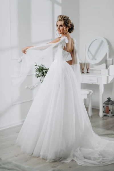 Beautiful Sexy Blonde Bride Posing Wedding Dress White Room — Stock Photo, Image