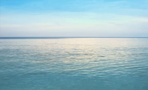 Mooie Blauwe Hemel Blauwe Oceaan Water Van Oceaan Tropisch Strand — Stockfoto