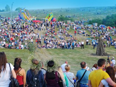 Ivan Kupala'nın şarkıları ve halk festivalleriyle tatili