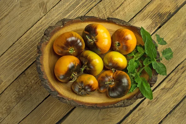 Geeltomaten Blauw Goud Houten Ondergrond Tomaten Blauw Goud Een Oude — Stockfoto