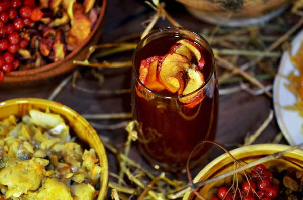 Ukrainisches Traditionelles Getränk Uzvar Aus Trockenfrüchten Kompott Aus Trockenfrüchten Und — Stockfoto