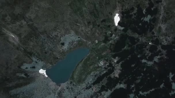 Панорамный Вид Высокие Снежные Горы Восходе Солнца — стоковое видео