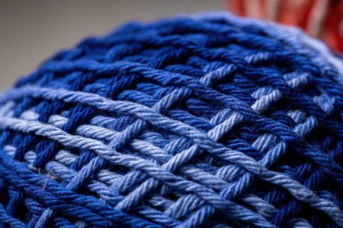 seçici odaklı tığ işi ipliği