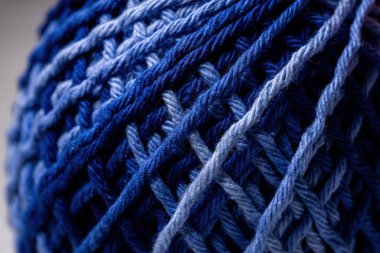 seçici odaklı tığ işi ipliği