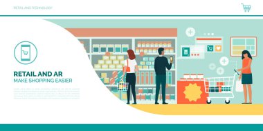 Akıllı telefonlarında ve tabletlerinde Ar uygulamalarını kullanarak süpermarkette market alışverişi yapan insanlar, perakende ve artırılmış gerçeklik konsepti