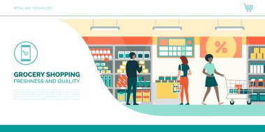 İnsanlar süpermarkette bakkal alışveriş yapıyor, gıda perakende kavramı
