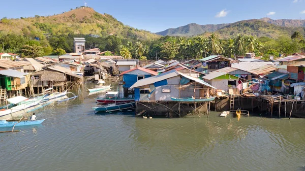 Εναέρια θέα στην πόλη, με φτωχογειτονιές και φτωχή περιοχή. Palawan — Φωτογραφία Αρχείου