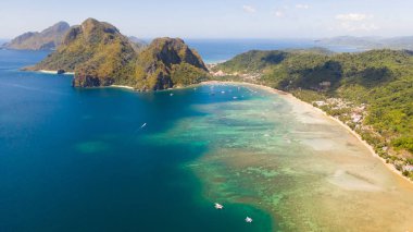 Corong Corong Beach, El Nido, Palawan, Filipinler, yukarıdan görünüm.