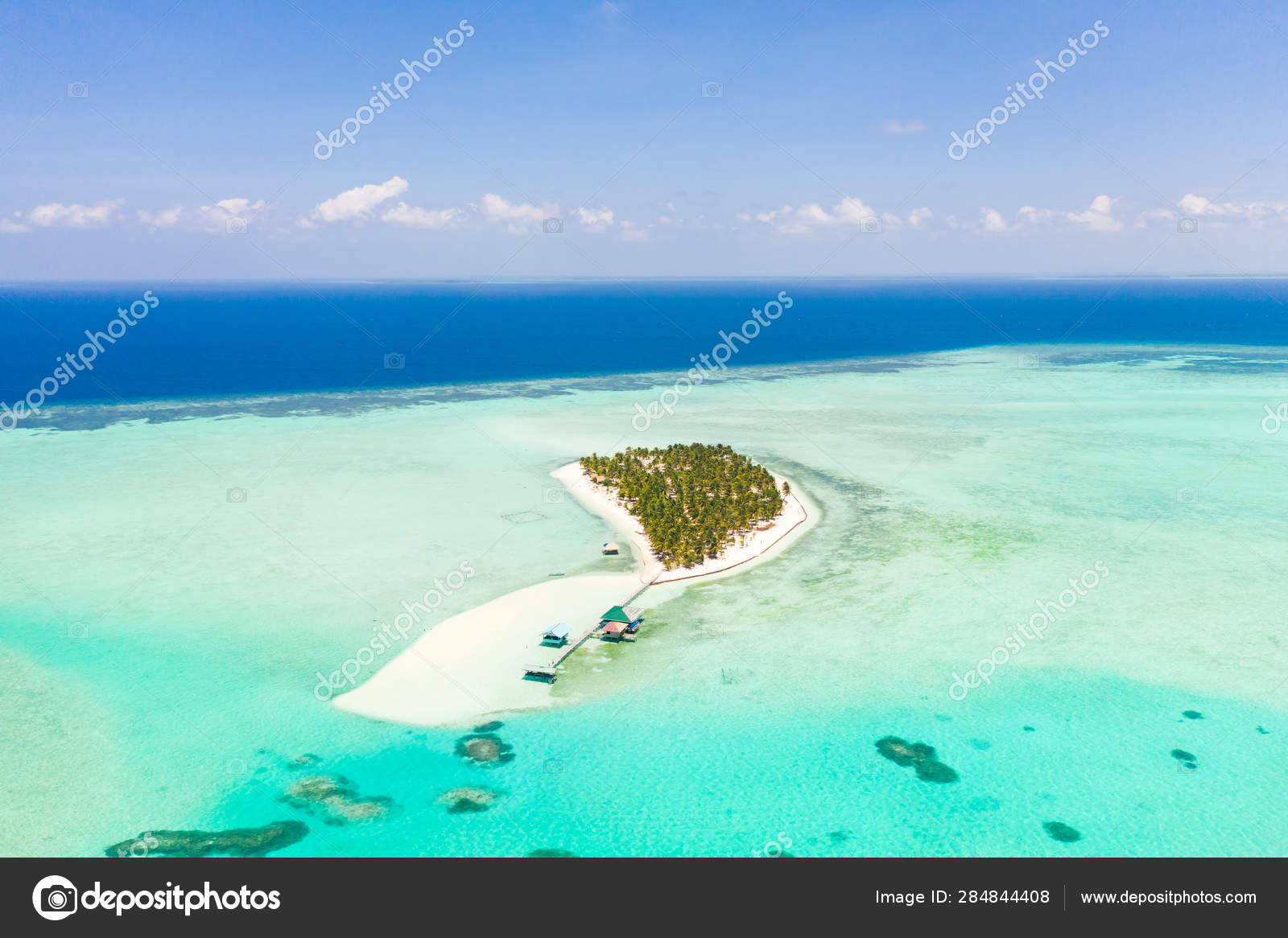Paysage Marin Avec Une Ile Paradisiaque Onok Island Balabac Philippines Une Petite Ile Avec Une Plage De Sable Blanc Et Des Bungalows Photographie Taiananur C Paysage Marin Avec Une Ile Paradisiaque Onok Island Balabac Philippines Une Petite Ile Avec Une Plage De Sable Blanc Et Des Bungalows Photographie Taiananur C