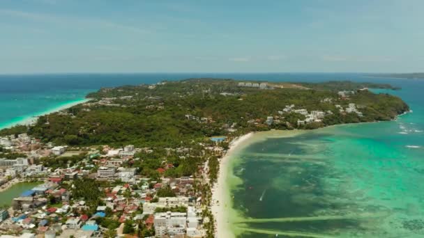 Isola tropicale con spiaggia sabbiosa, Boracay, Filippine — Video Stock