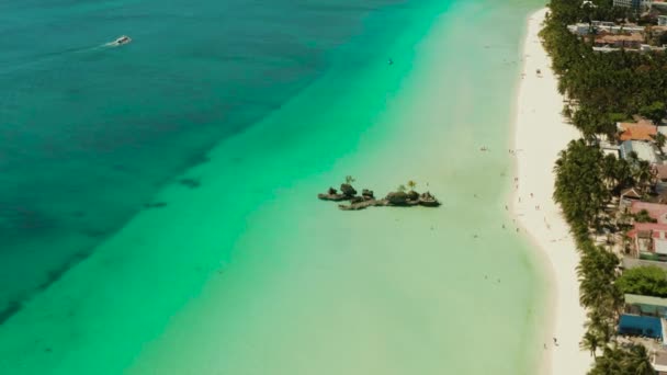 Beyaz kumlu plajlı Boracay Adası, Filipinler — Stok video