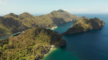 Tropik adaları olan deniz burnu El Nido, Palawan, Filipinler